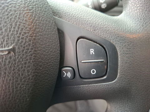 Renault Trafic 1.6 dCi T27 L1H1 Comfort AIRCO / CRUISE CONTROLE / 3 ZITS / TREKHAAK