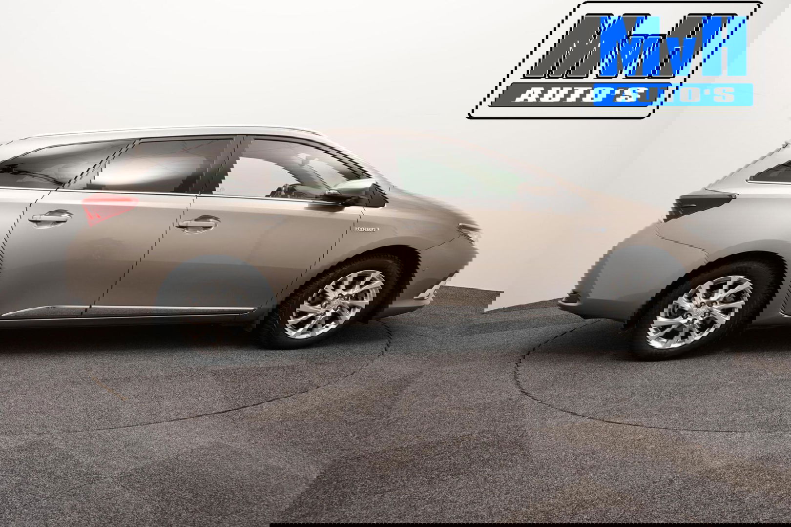 Toyota Auris 1.8 Hybrid Executive|STOELVERW|TREKH|LEER|CAMERA