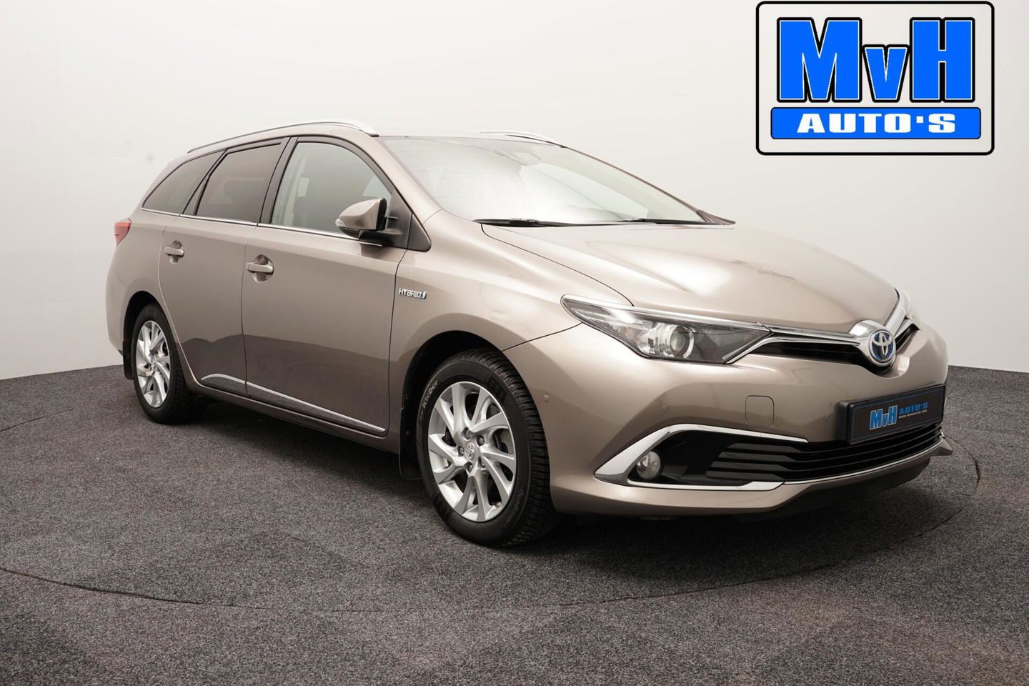 Toyota Auris 1.8 Hybrid Executive|STOELVERW|TREKH|LEER|CAMERA