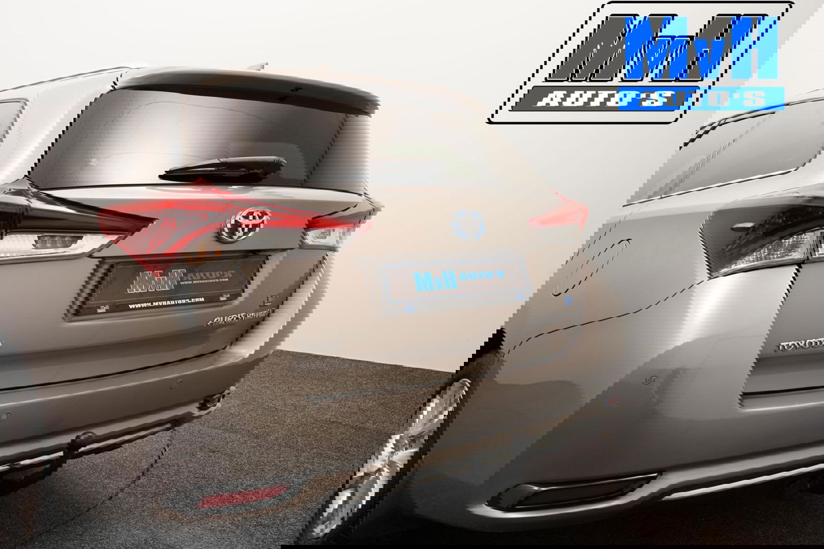 Toyota Auris 1.8 Hybrid Executive|STOELVERW|TREKH|LEER|CAMERA