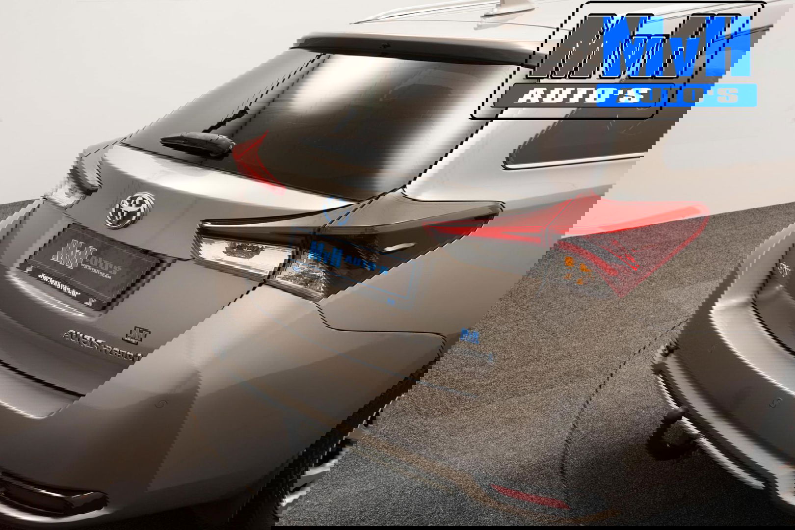 Toyota Auris 1.8 Hybrid Executive|STOELVERW|TREKH|LEER|CAMERA