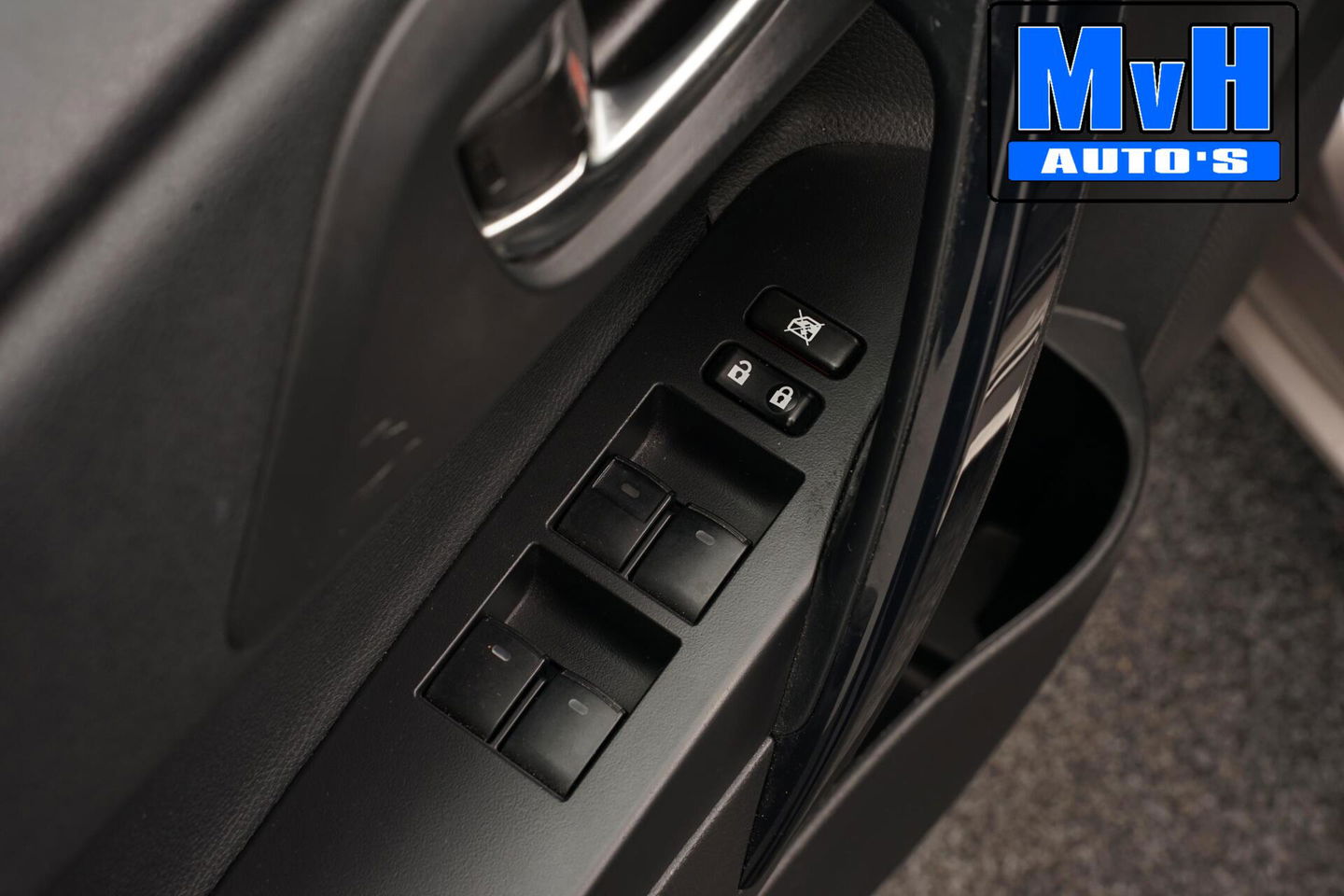 Toyota Auris 1.8 Hybrid Executive|STOELVERW|TREKH|LEER|CAMERA