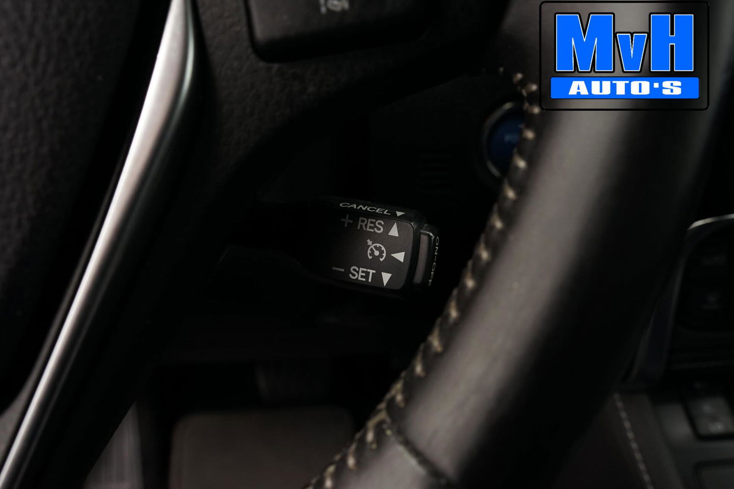 Toyota Auris 1.8 Hybrid Executive|STOELVERW|TREKH|LEER|CAMERA