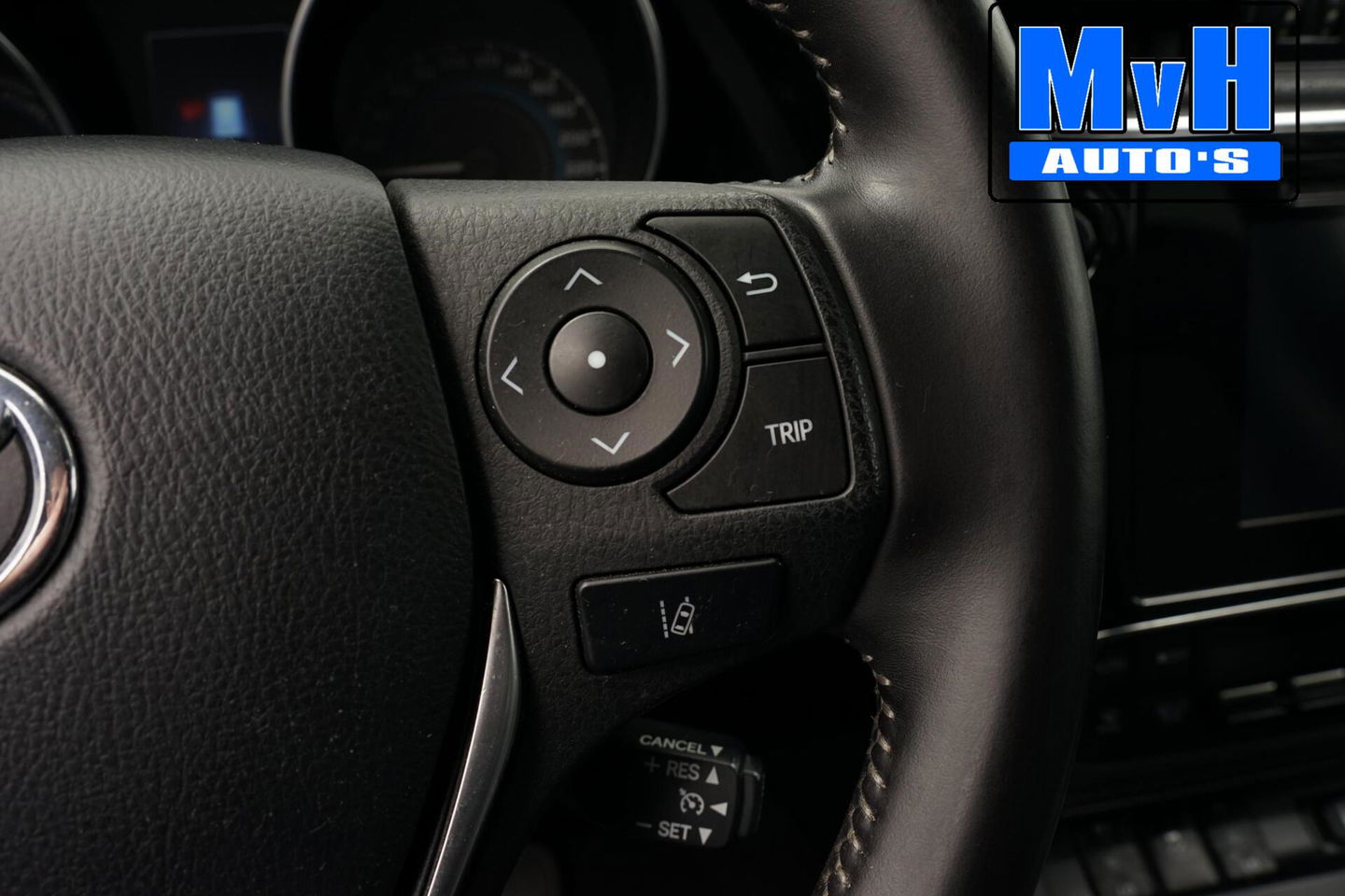 Toyota Auris 1.8 Hybrid Executive|STOELVERW|TREKH|LEER|CAMERA