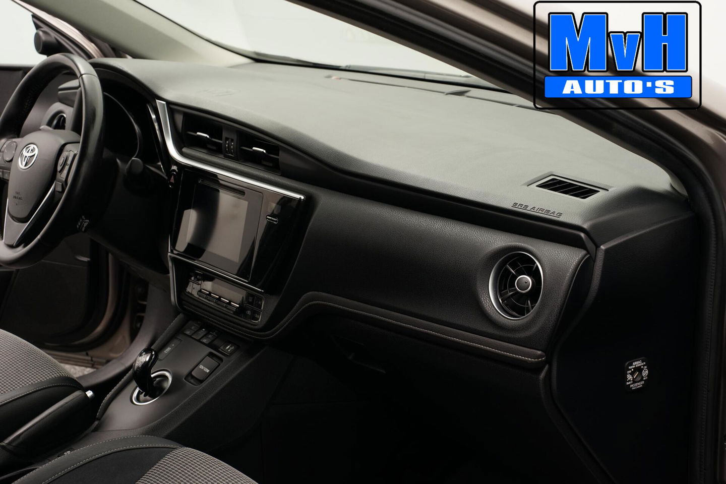 Toyota Auris 1.8 Hybrid Executive|STOELVERW|TREKH|LEER|CAMERA