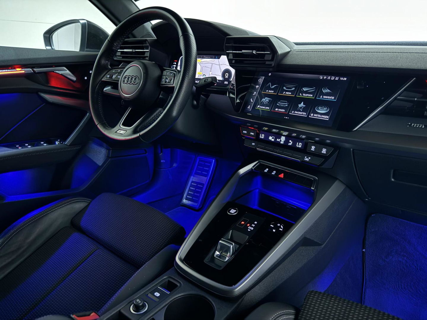 Audi A3 Limousine 35 TFSI S-Line Black Edition Sfeer Carplay NAP