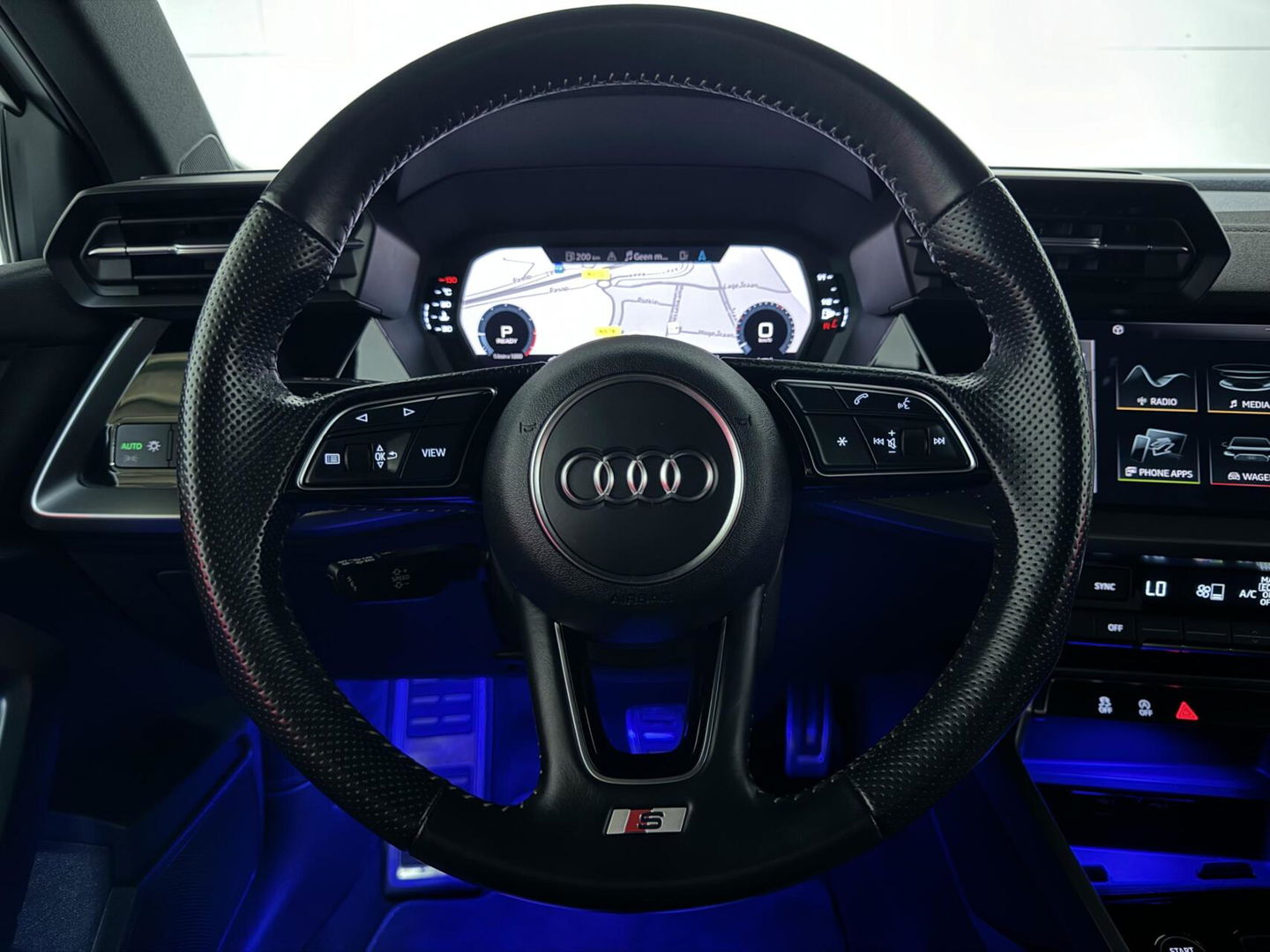 Audi A3 Limousine 35 TFSI S-Line Black Edition Sfeer Carplay NAP