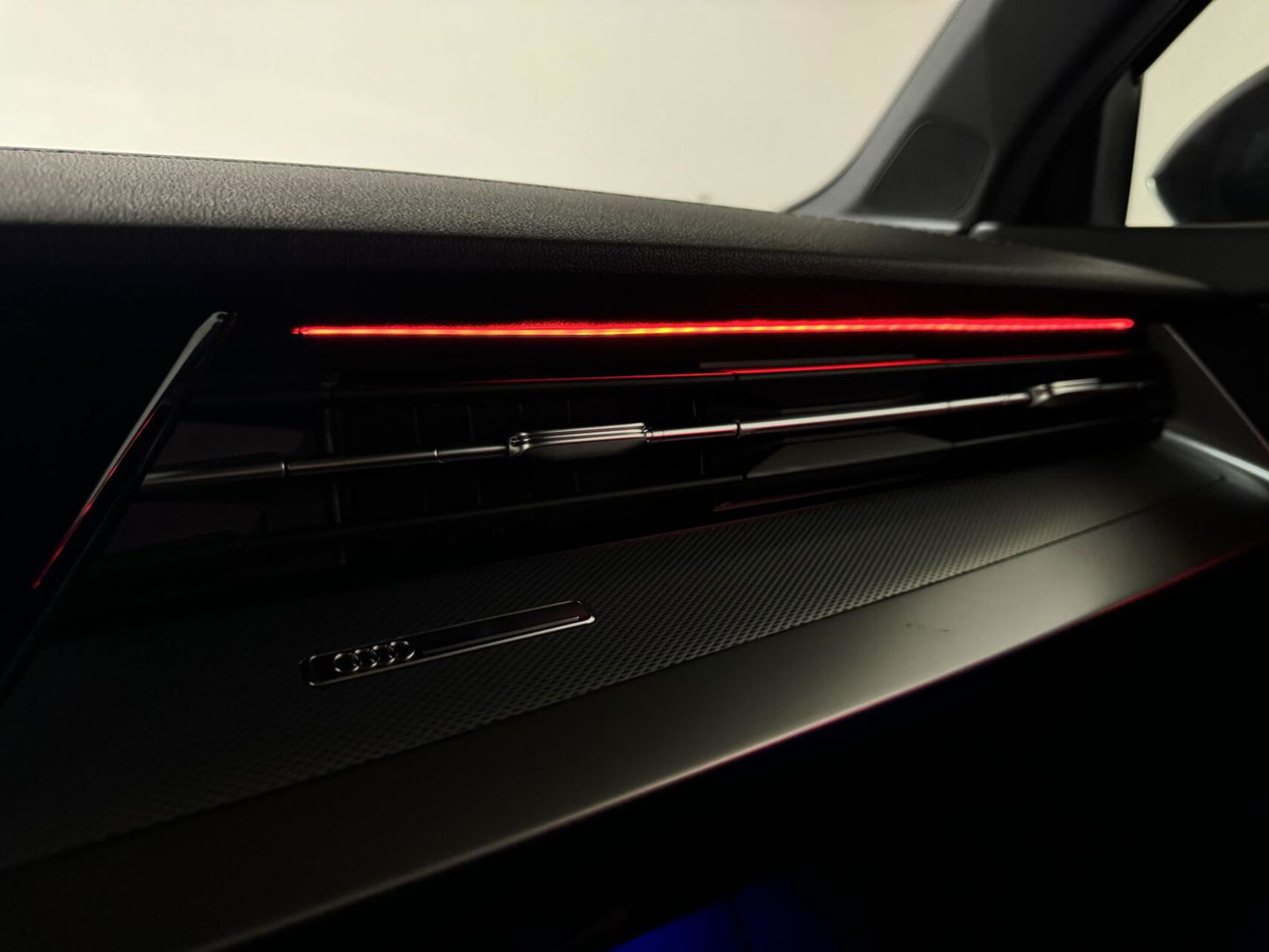 Audi A3 Limousine 35 TFSI S-Line Black Edition Sfeer Carplay NAP