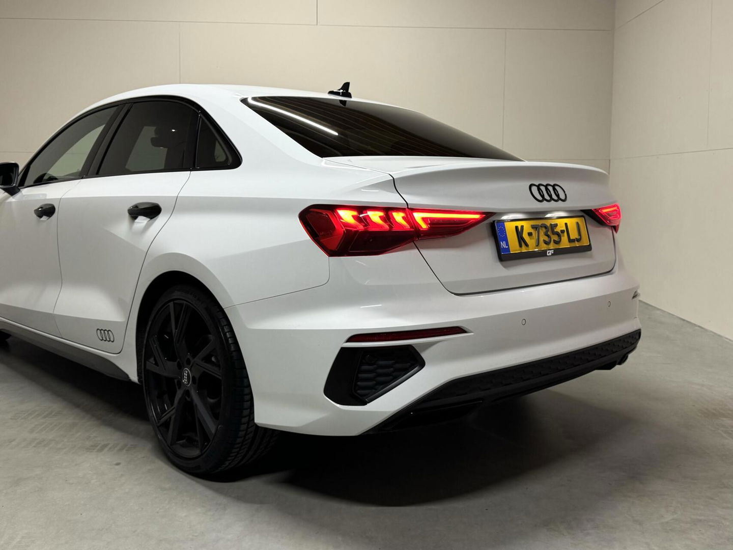 Audi A3 Limousine 35 TFSI S-Line Black Edition Sfeer Carplay NAP