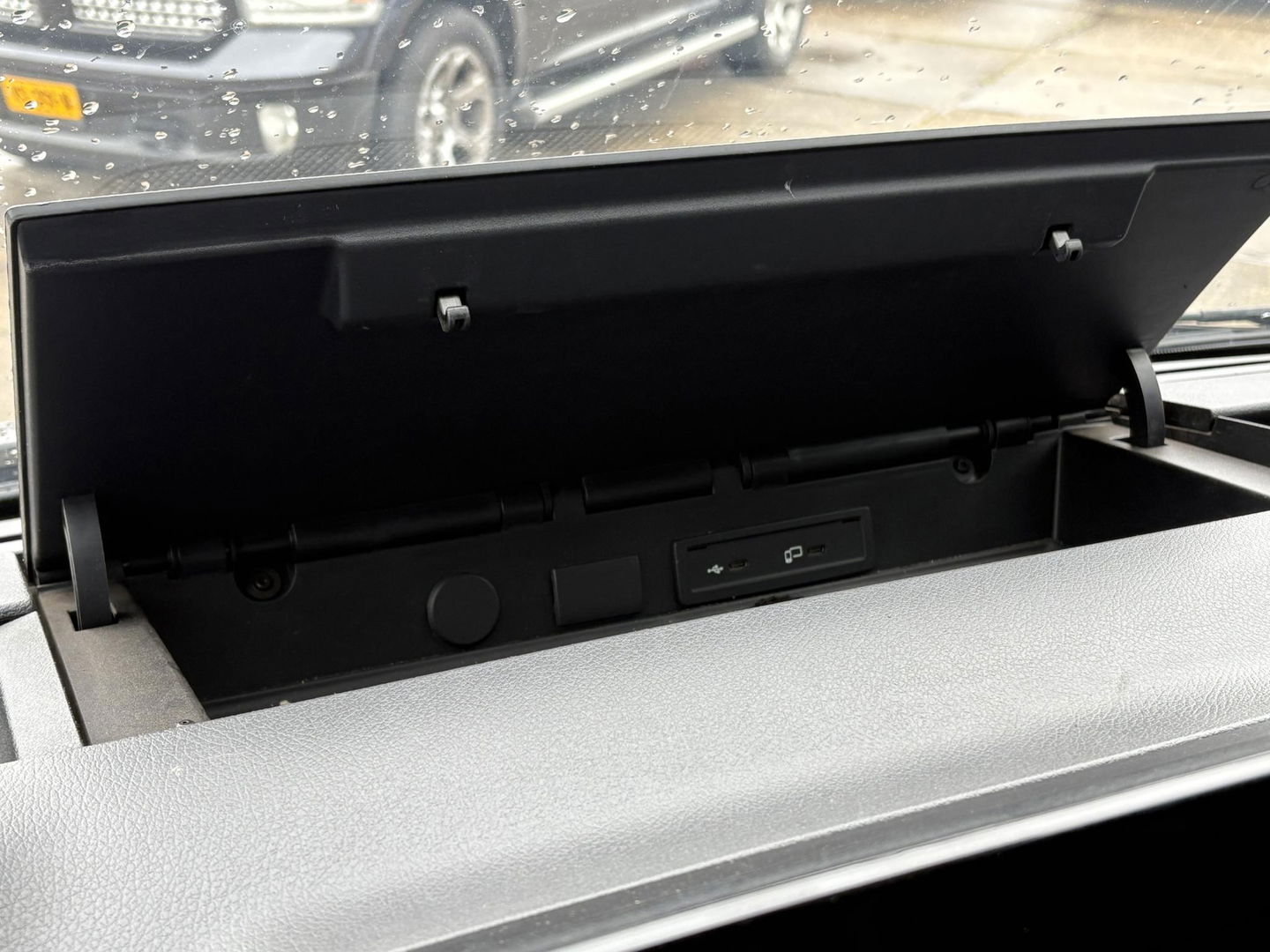 Mercedes-Benz Sprinter 319 3.0 CDI L2H2 V6 ** VERWACHT ** | LED | CHAUFFEURSSTOEL | LEDER