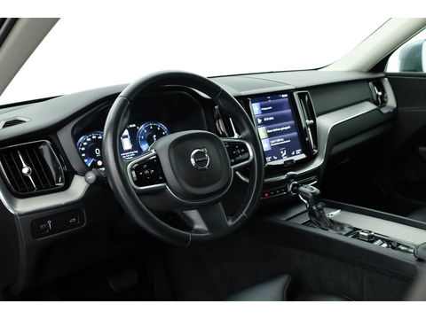 Volvo XC60 2.0 T5 AWD Inscription | Luchtvering | ACC | Trekhaak | Blis | Camera | Leer |