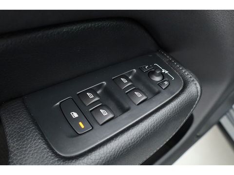 Volvo XC60 2.0 T5 AWD Inscription | Luchtvering | ACC | Trekhaak | Blis | Camera | Leer |