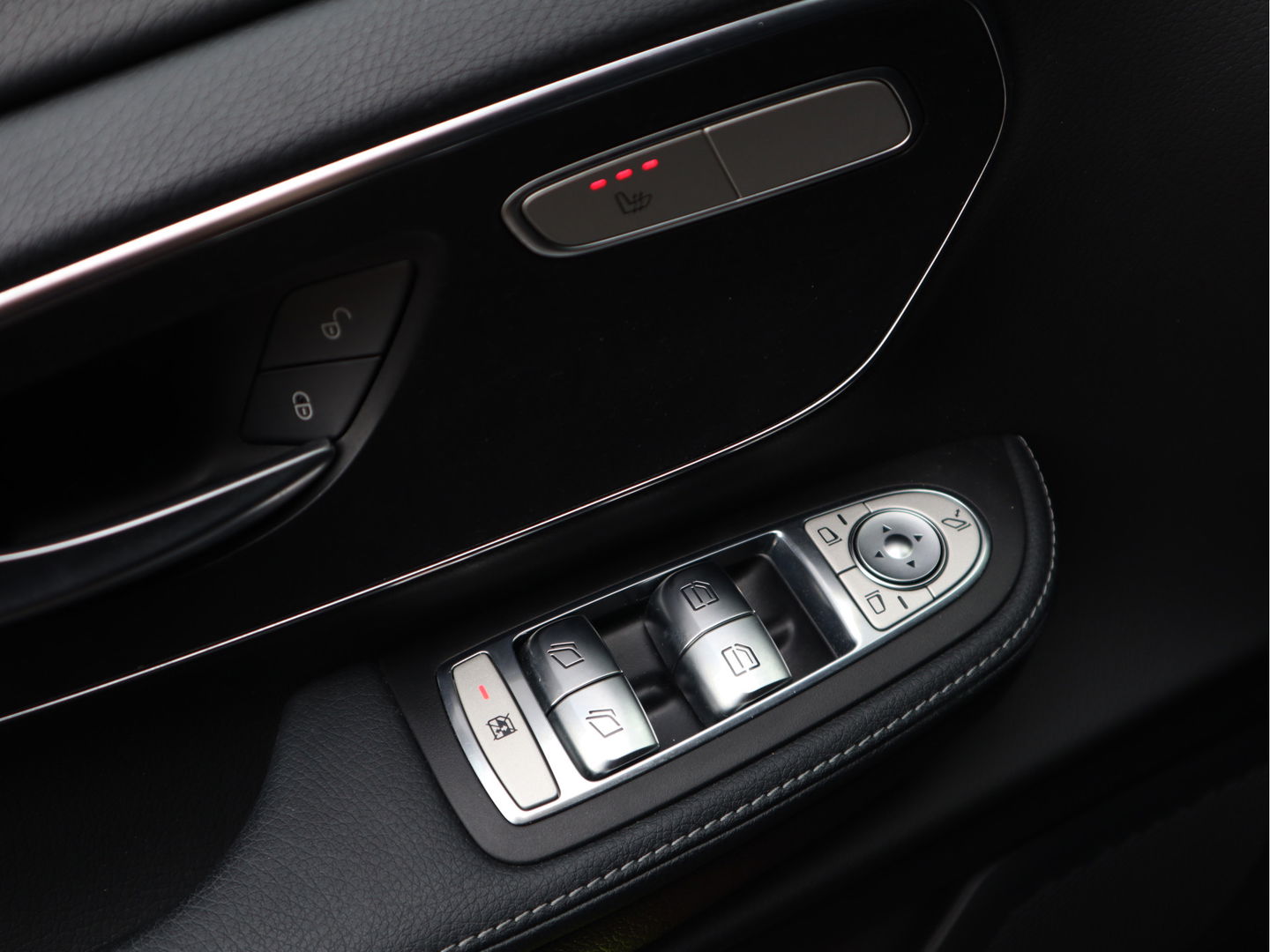 Mercedes-Benz EQV 300 90kWh L3 Extra lang - Leder 8 Pers. 2+3+3 - elc. Schuif - 360 Camera