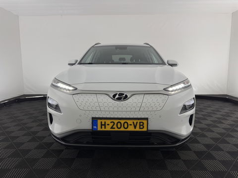 Hyundai KONA EV Premium 64 kWh {SOH-100%} [ 3-Fase ] (INCL.BTW) *LEATHER | KRELL-AUDIO | HEAD-UP | FULL-LED | NAVI-FULLMAP | DAB | ADAPT.CRUISE | KEYLESS | CAMERA | BLIND-SPOT | LANE-ASSIST | DIGI-COCKPIT | COMFORT-SEATS | TOWBAR | 17''ALU*