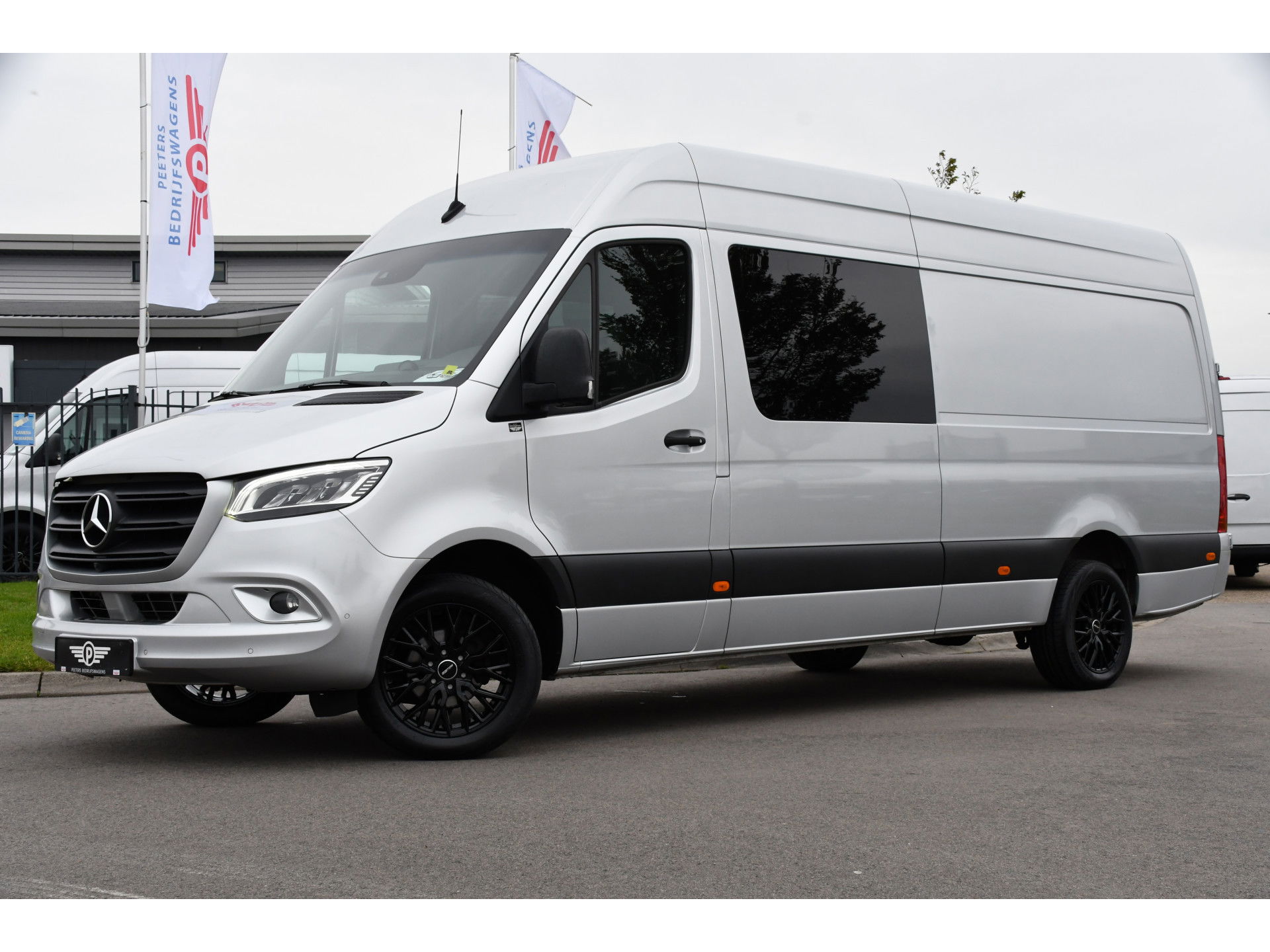 Mercedes-Benz Sprinter 319 V6 3.0 CDI L3H2 DC PB Edition Full options, Adaptieve Cruise, 360 Camera, 10,5'' Mbux, LED, Automaat, BPM Vrij!