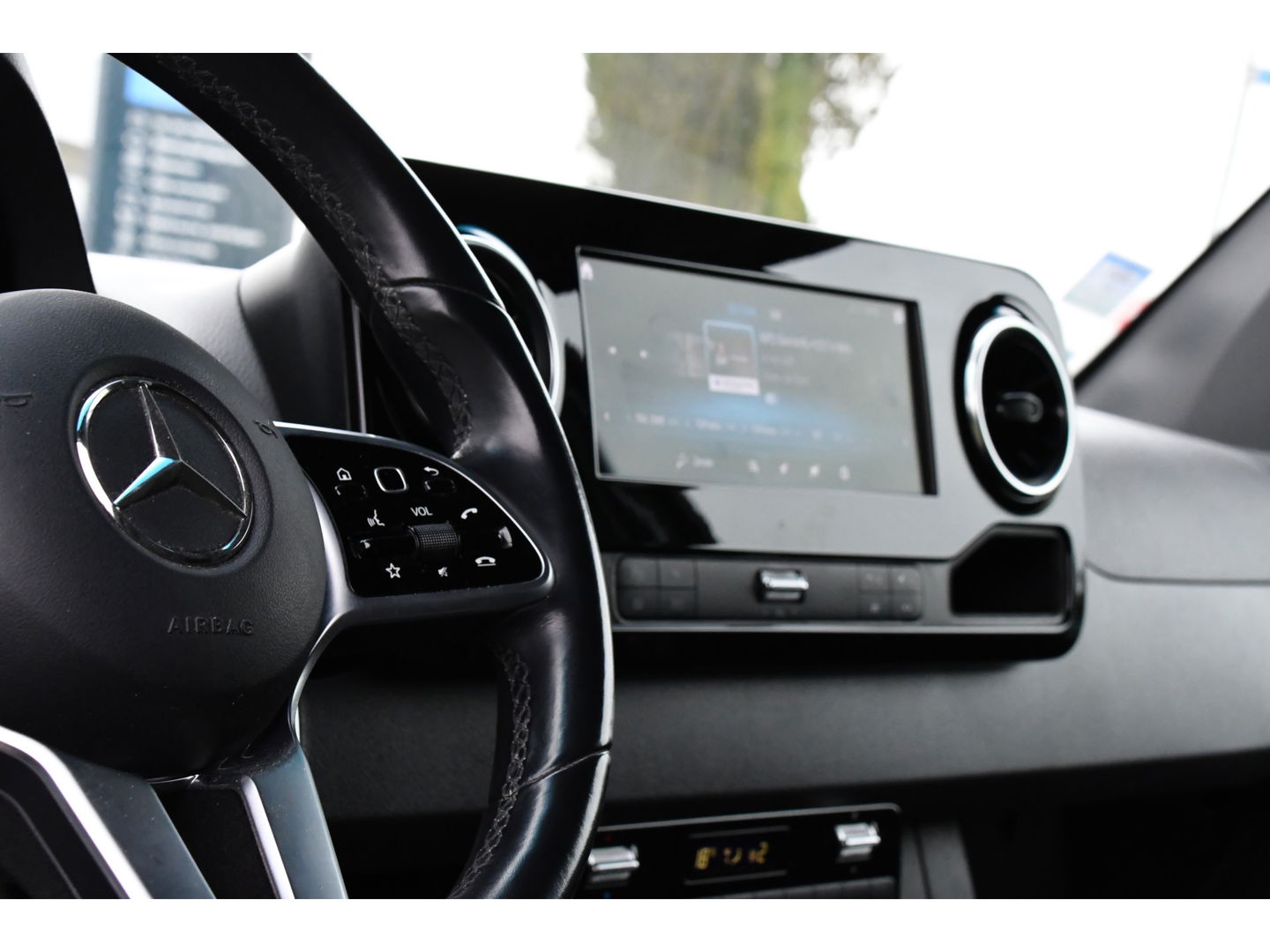 Mercedes-Benz Sprinter 319 V6 3.0 CDI L3H2 DC PB Edition Full options, Adaptieve Cruise, 360 Camera, 10,5'' Mbux, LED, Automaat, BPM Vrij!