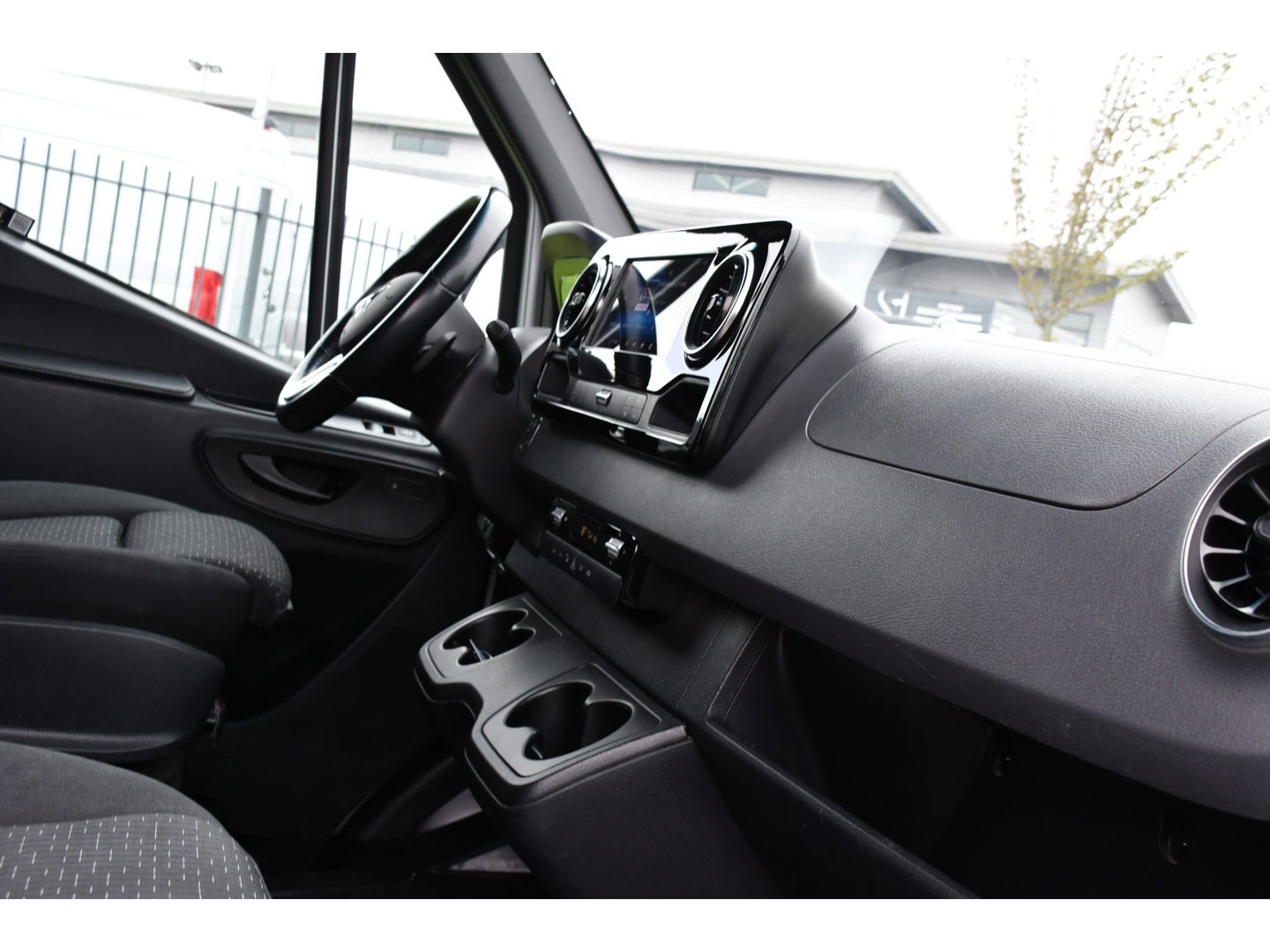 Mercedes-Benz Sprinter 319 V6 3.0 CDI L3H2 DC PB Edition Full options, Adaptieve Cruise, 360 Camera, 10,5'' Mbux, LED, Automaat, BPM Vrij!