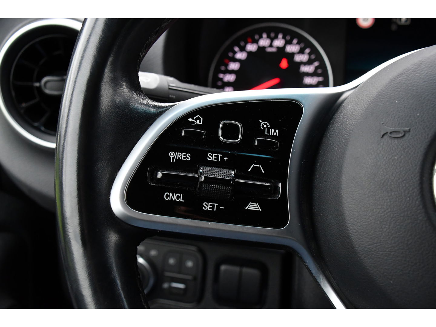 Mercedes-Benz Sprinter 319 V6 3.0 CDI L3H2 DC PB Edition Full options, Adaptieve Cruise, 360 Camera, 10,5'' Mbux, LED, Automaat, BPM Vrij!