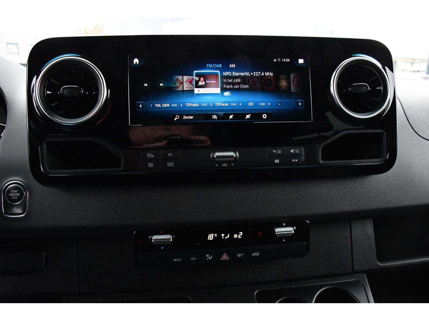 Mercedes-Benz Sprinter 319 V6 3.0 CDI L3H2 DC PB Edition Full options, Adaptieve Cruise, 360 Camera, 10,5'' Mbux, LED, Automaat, BPM Vrij!