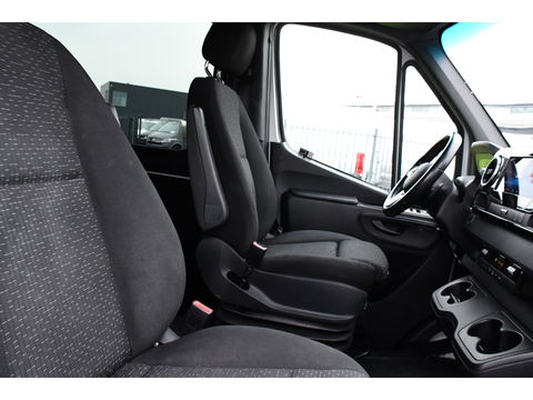 Mercedes-Benz Sprinter 319 V6 3.0 CDI L3H2 DC PB Edition Full options, Adaptieve Cruise, 360 Camera, 10,5'' Mbux, LED, Automaat, BPM Vrij!