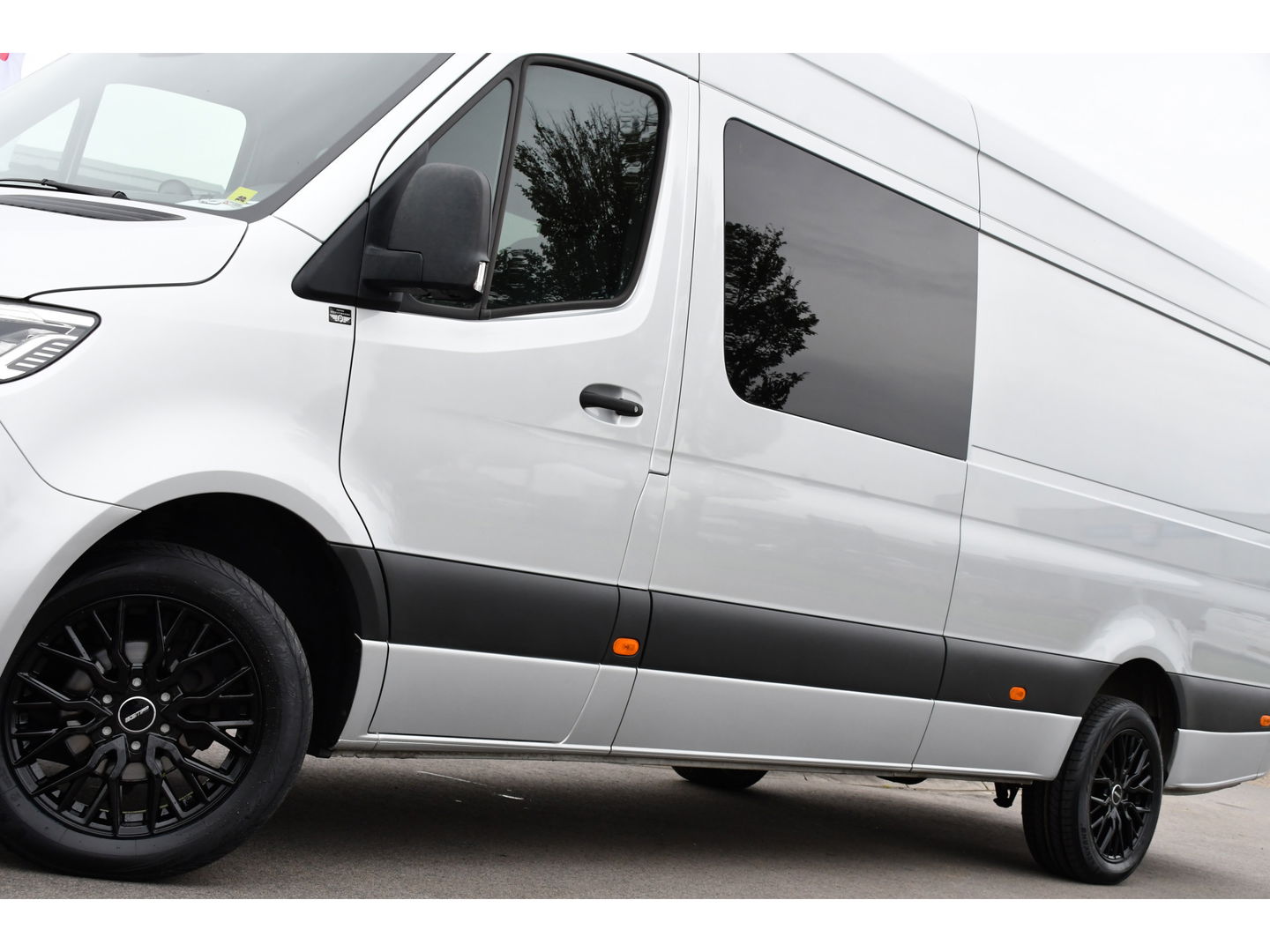 Mercedes-Benz Sprinter 319 V6 3.0 CDI L3H2 DC PB Edition Full options, Adaptieve Cruise, 360 Camera, 10,5'' Mbux, LED, Automaat, BPM Vrij!