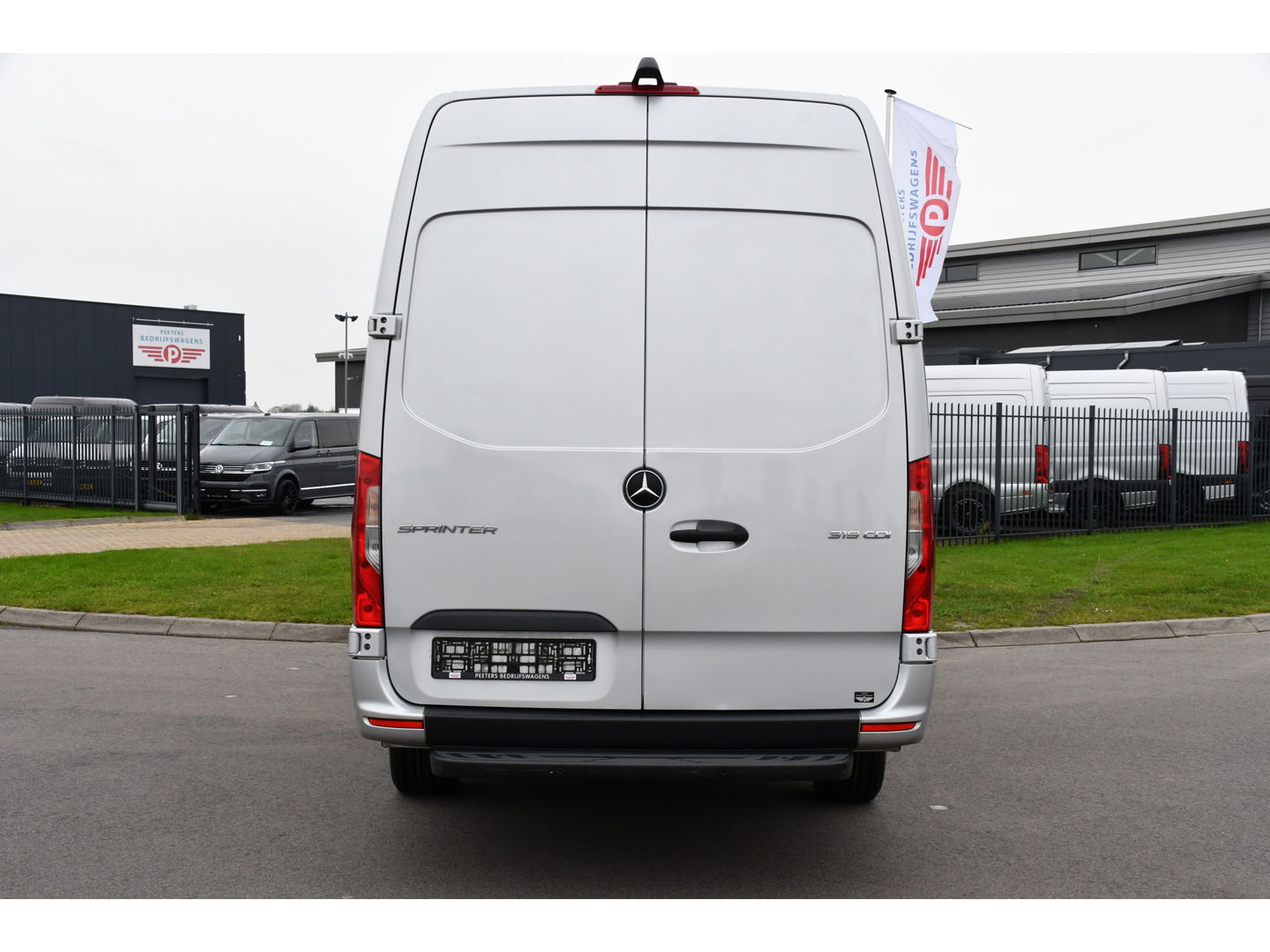 Mercedes-Benz Sprinter 319 V6 3.0 CDI L3H2 DC PB Edition Full options, Adaptieve Cruise, 360 Camera, 10,5'' Mbux, LED, Automaat, BPM Vrij!