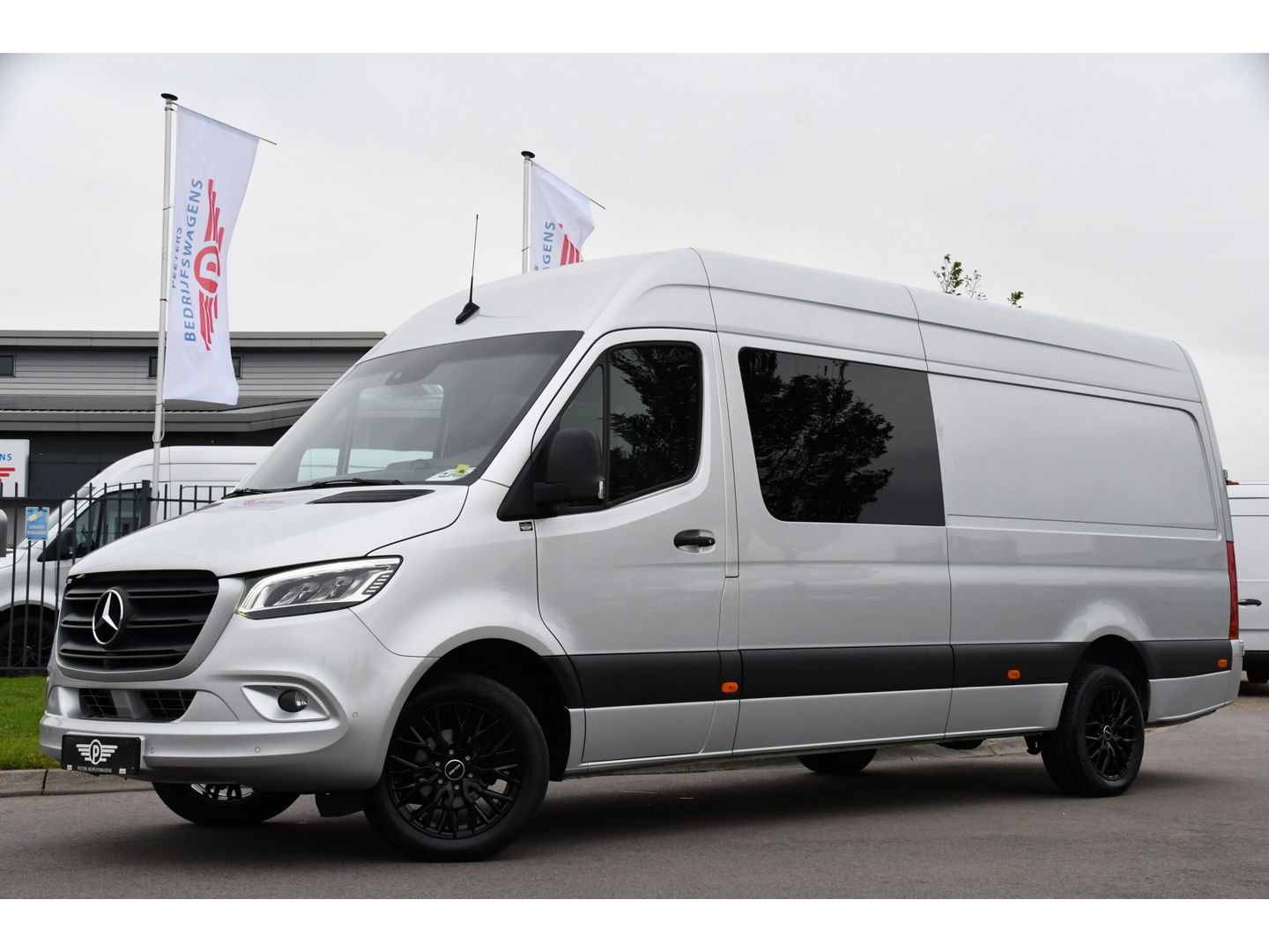 Mercedes-Benz Sprinter 319 V6 3.0 CDI L3H2 DC PB Edition Full options, Adaptieve Cruise, 360 Camera, 10,5'' Mbux, LED, Automaat, BPM Vrij!