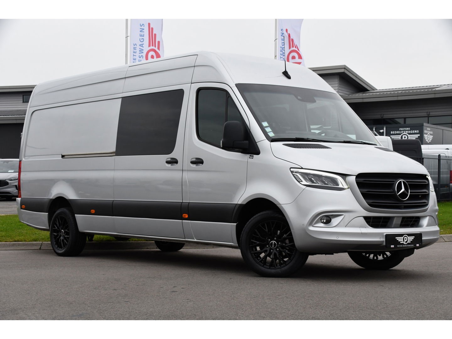 Mercedes-Benz Sprinter 319 V6 3.0 CDI L3H2 DC PB Edition Full options, Adaptieve Cruise, 360 Camera, 10,5'' Mbux, LED, Automaat, BPM Vrij!