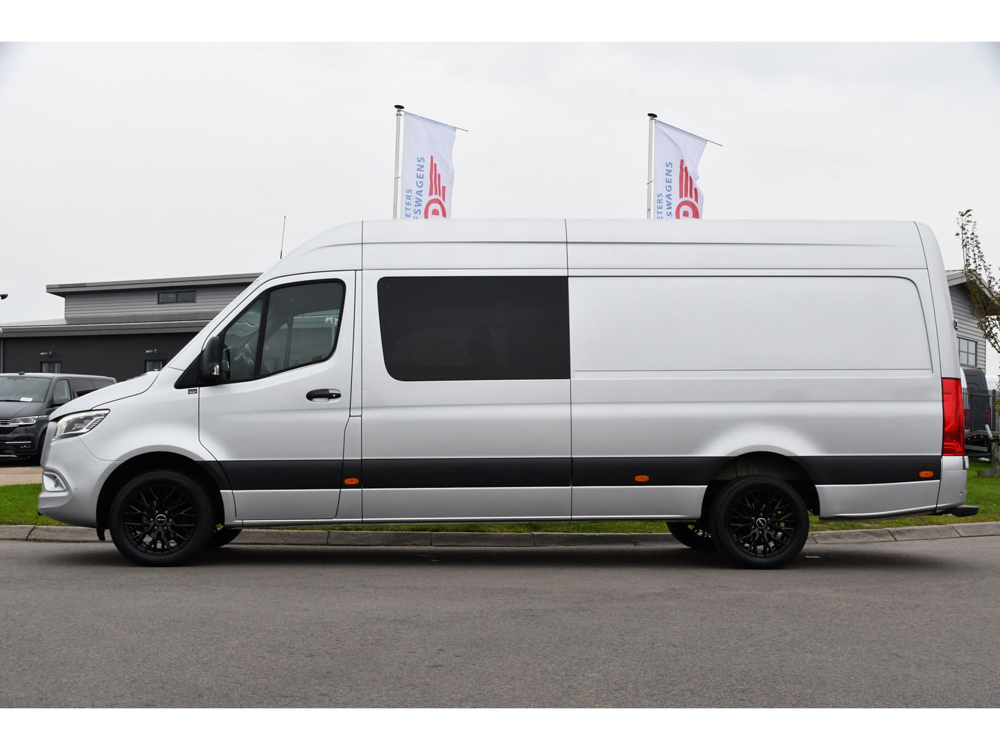 Mercedes-Benz Sprinter 319 V6 3.0 CDI L3H2 DC PB Edition Full options, Adaptieve Cruise, 360 Camera, 10,5'' Mbux, LED, Automaat, BPM Vrij!