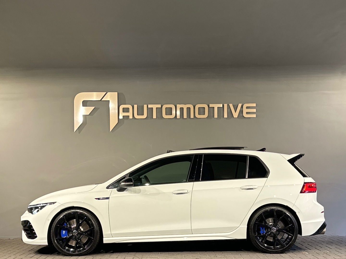 Volkswagen Golf 2.0 TSI R 4Motion Performance Pano|HuD|Akra
