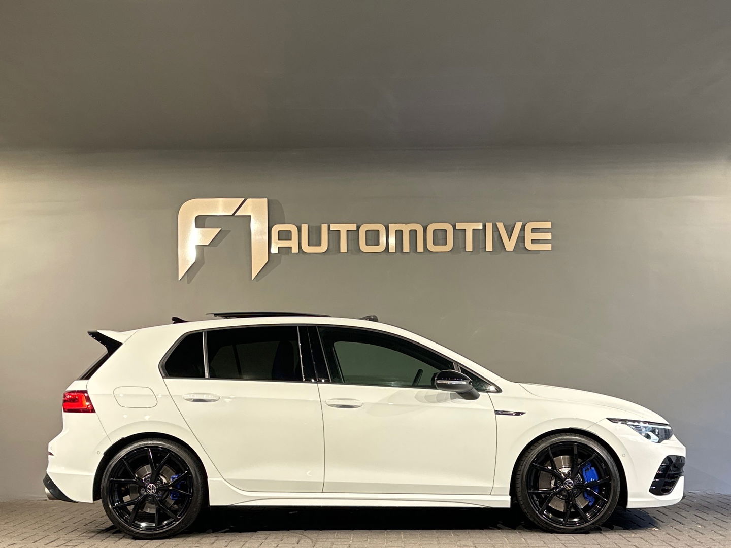 Volkswagen Golf 2.0 TSI R 4Motion Performance Pano|HuD|Akra