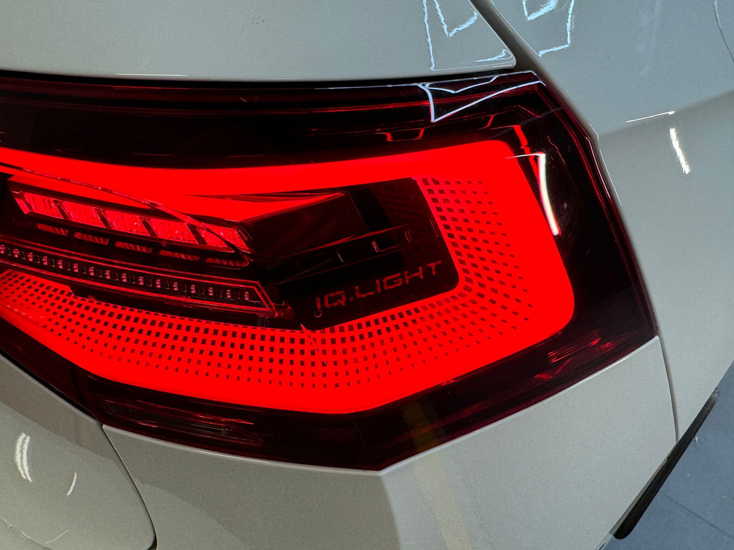 Volkswagen Golf 2.0 TSI R 4Motion Performance Pano|HuD|Akra