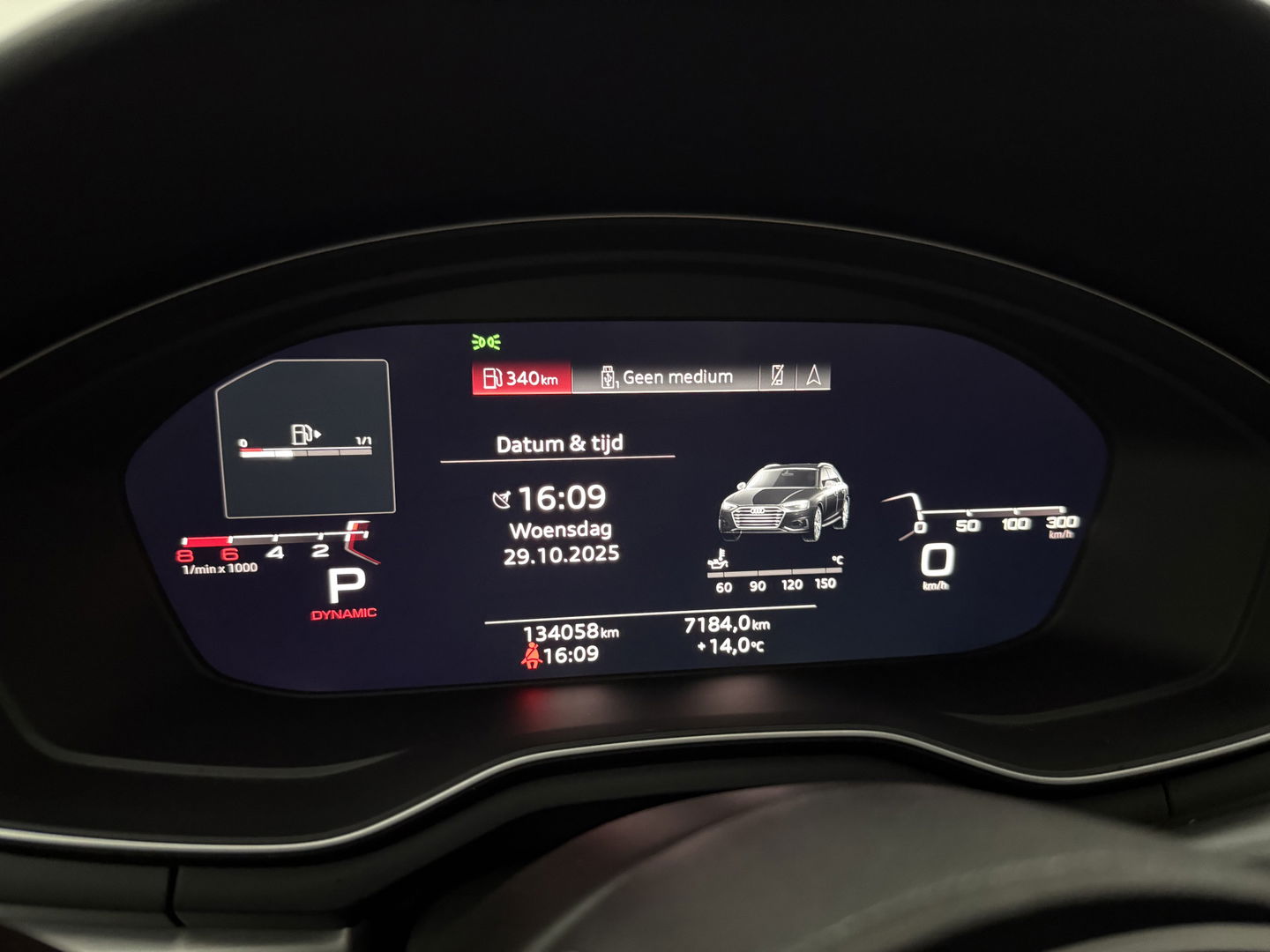 Audi A4 35 TFSI S-line | Virtual | Carplay | Trekh. | Cruise | Parkeersens. | Stoelverw. | Navi |  NAP