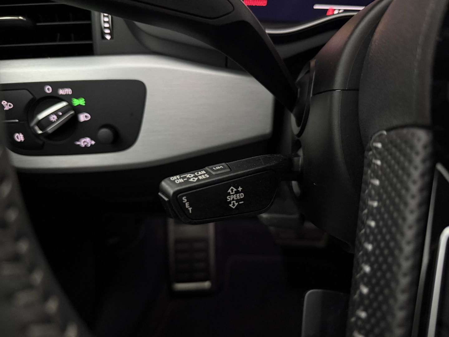 Audi A4 35 TFSI S-line | Virtual | Carplay | Trekh. | Cruise | Parkeersens. | Stoelverw. | Navi |  NAP