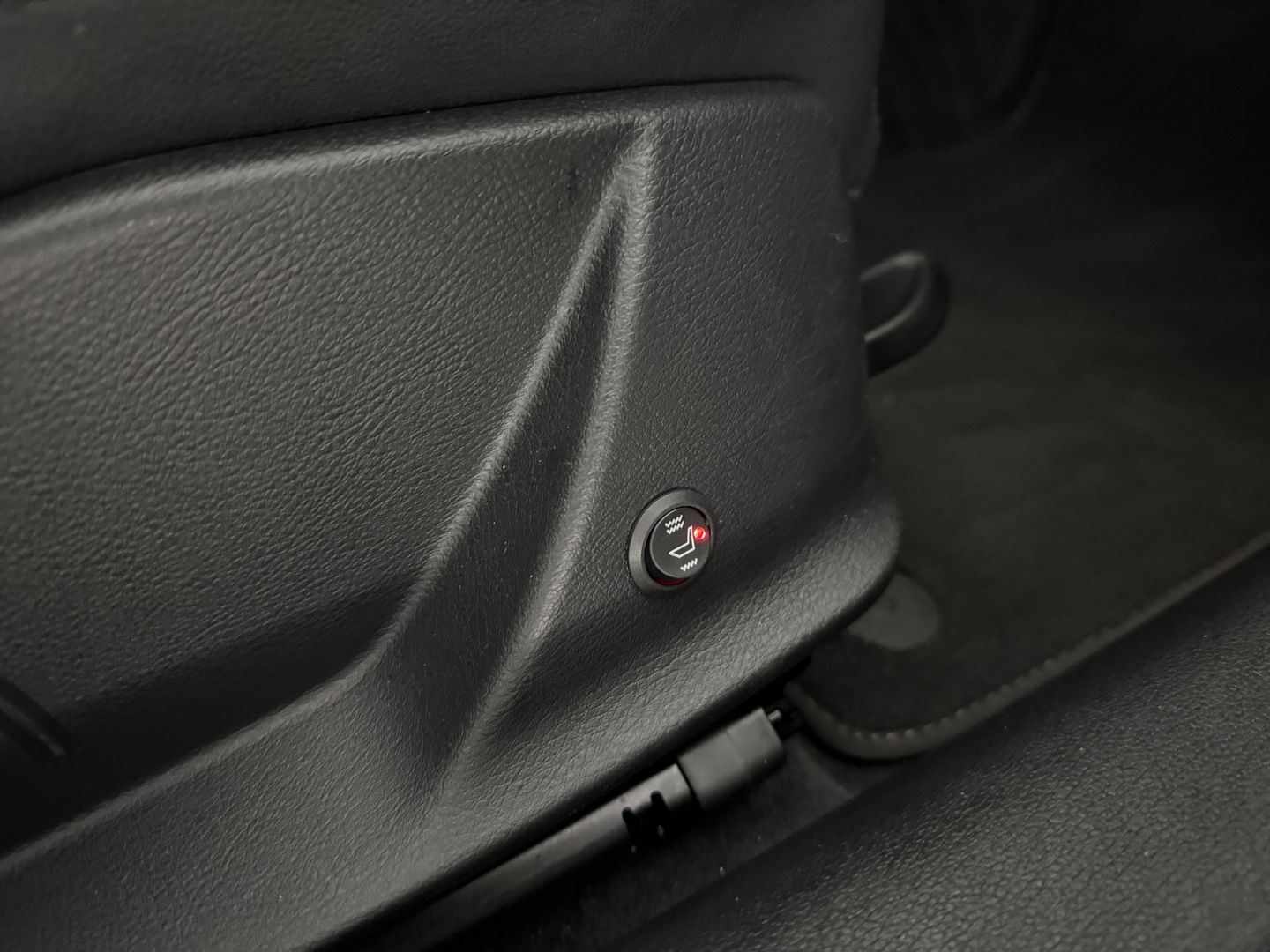 Audi A4 35 TFSI S-line | Virtual | Carplay | Trekh. | Cruise | Parkeersens. | Stoelverw. | Navi |  NAP