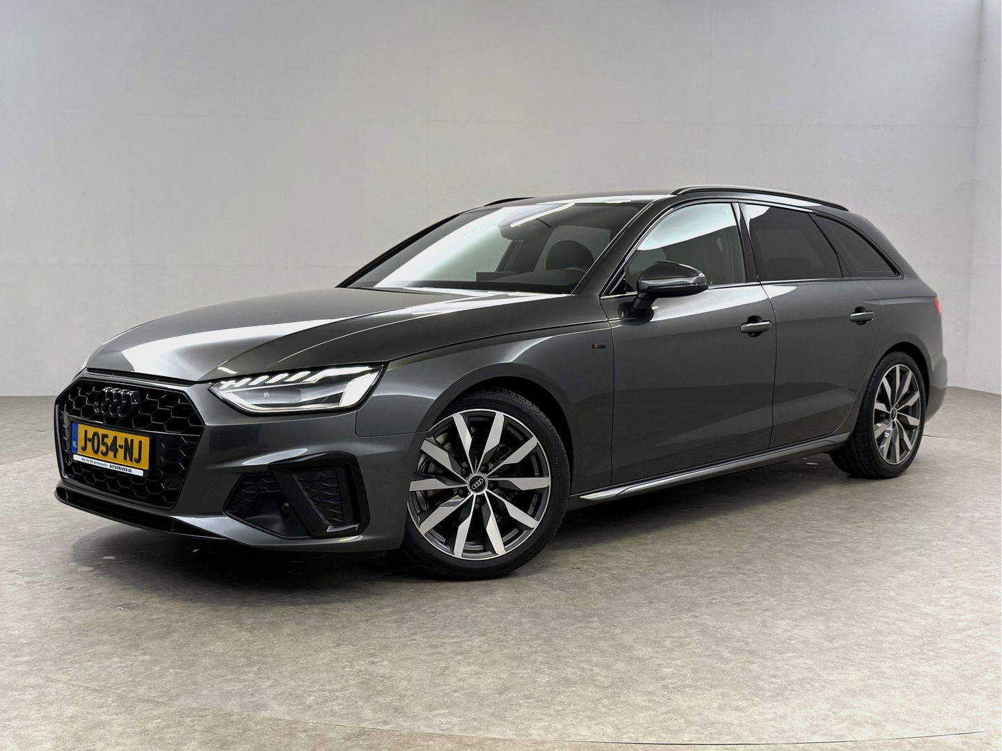 Audi A4 35 TFSI S-line | Virtual | Carplay | Trekh. | Cruise | Parkeersens. | Stoelverw. | Navi |  NAP