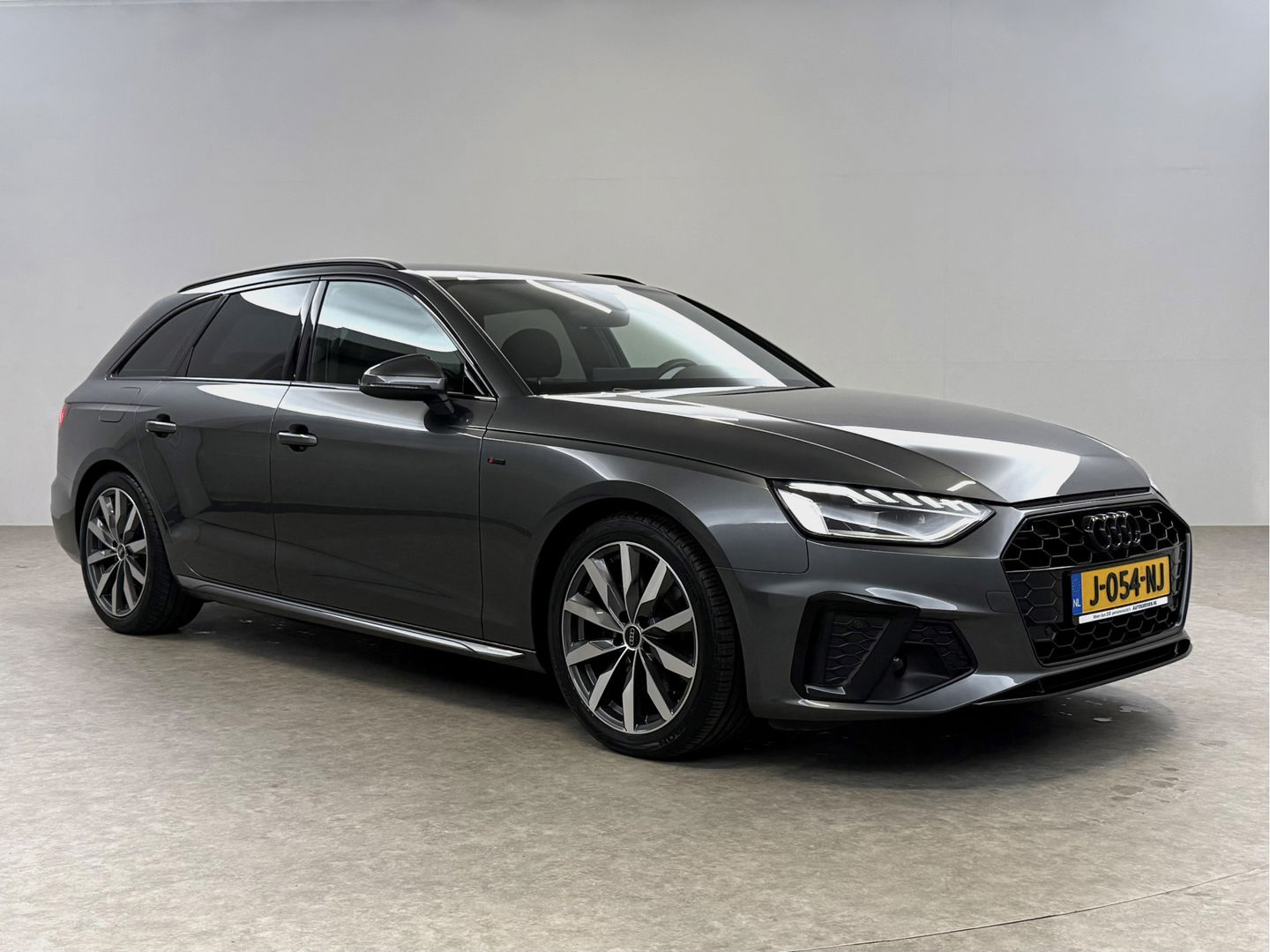 Audi A4 35 TFSI S-line | Virtual | Carplay | Trekh. | Cruise | Parkeersens. | Stoelverw. | Navi |  NAP