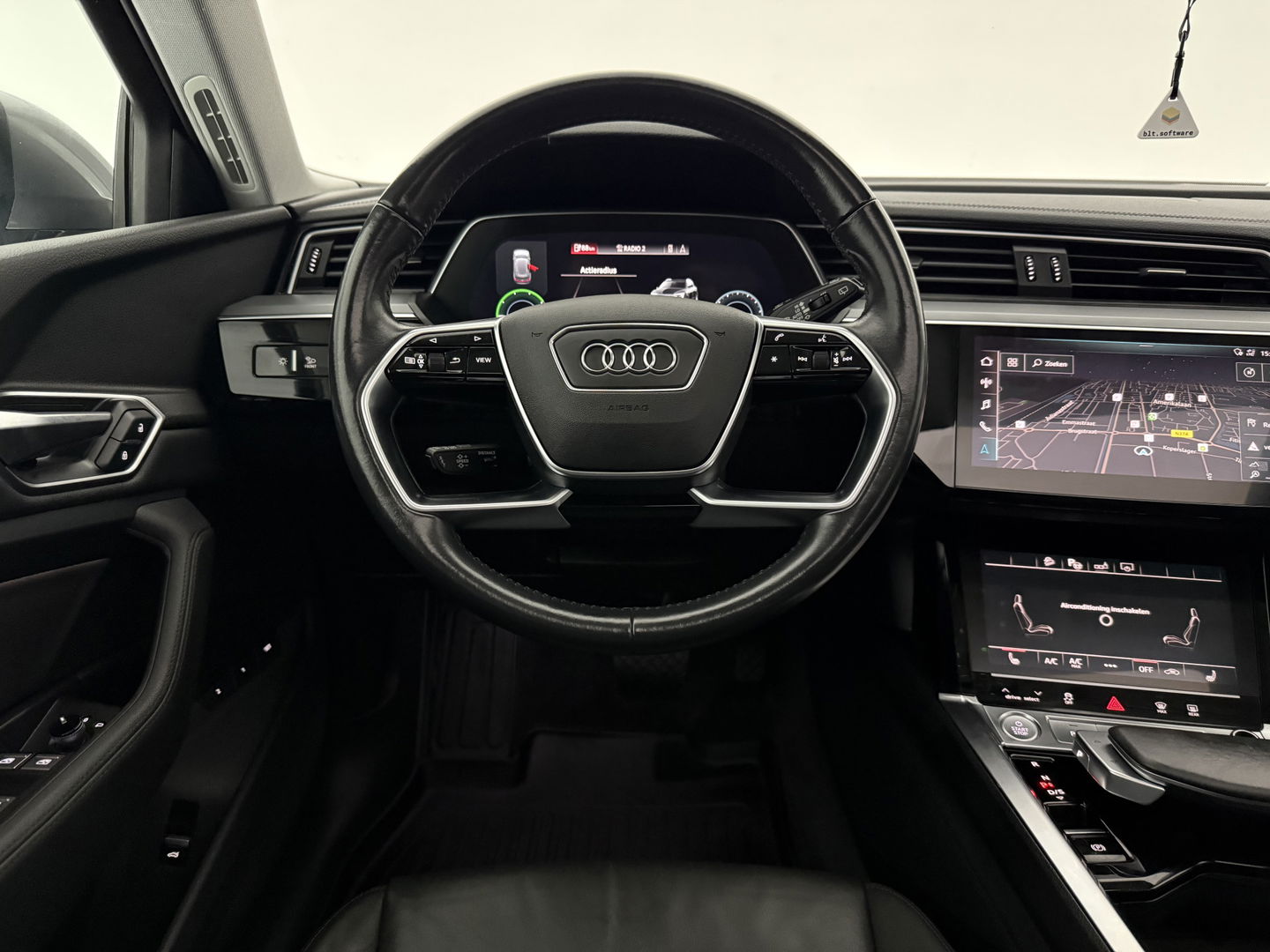 Audi e-tron e-tron 50 quattro Launch edition plus 71 kWh | SOH 91% | Pano | Virtual | Carplay | Memory | Adaptive Cruise | LED | Parkeersens.