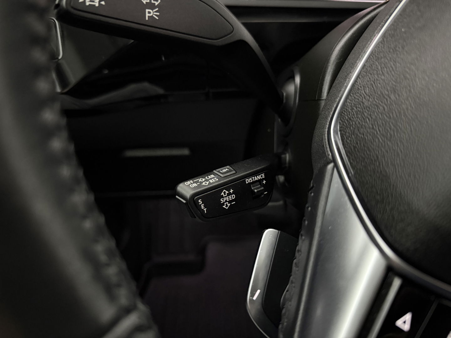 Audi e-tron e-tron 50 quattro Launch edition plus 71 kWh | SOH 91% | Pano | Virtual | Carplay | Memory | Adaptive Cruise | LED | Parkeersens.