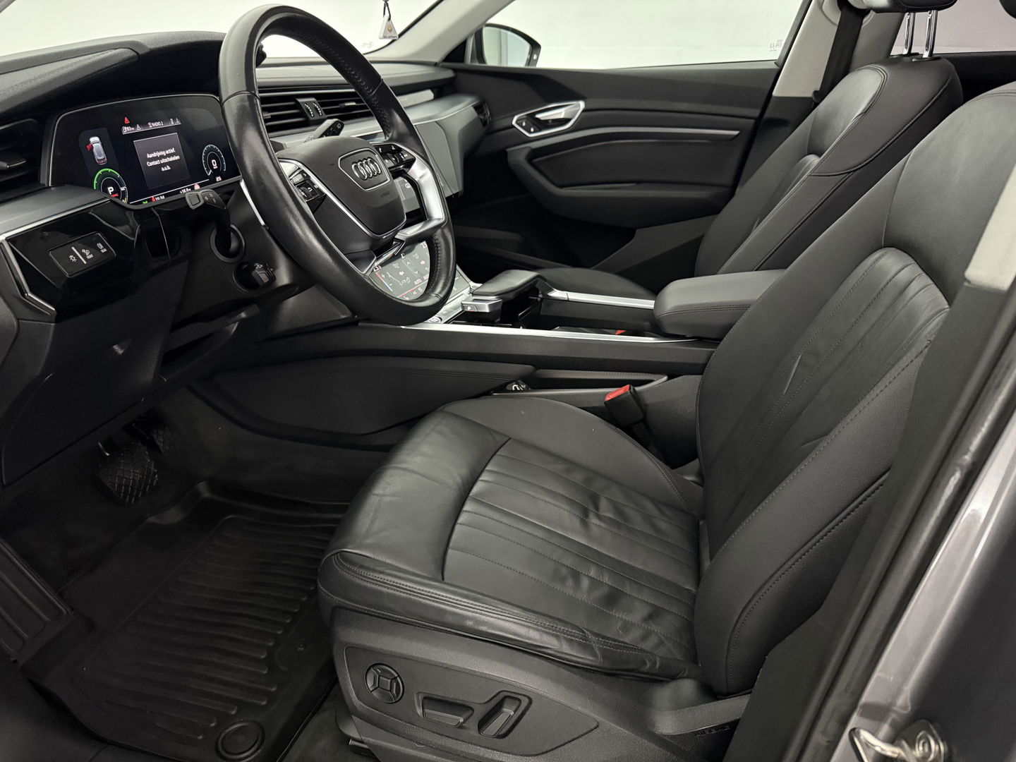 Audi e-tron e-tron 50 quattro Launch edition plus 71 kWh | SOH 91% | Pano | Virtual | Carplay | Memory | Adaptive Cruise | LED | Parkeersens.