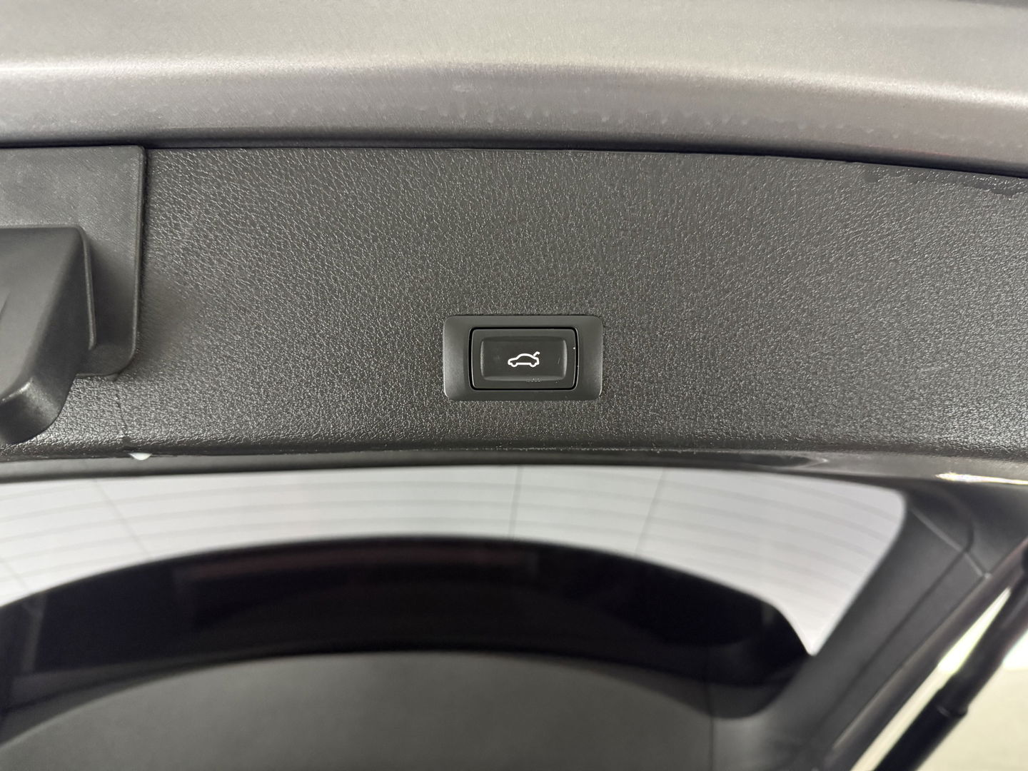 Audi e-tron e-tron 50 quattro Launch edition plus 71 kWh | SOH 91% | Pano | Virtual | Carplay | Memory | Adaptive Cruise | LED | Parkeersens.