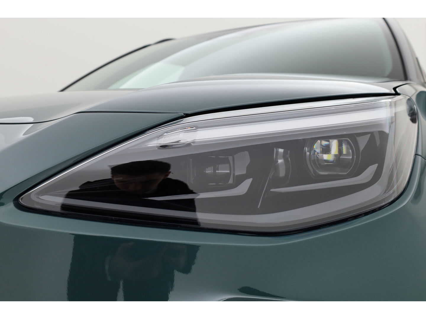 Toyota Yaris Cross 1.5 Hybrid 130 Teamplayer | Forest Green | Winter Pack | Safety Pack | Navi | Adapt. Cruise | Keyless | Camera