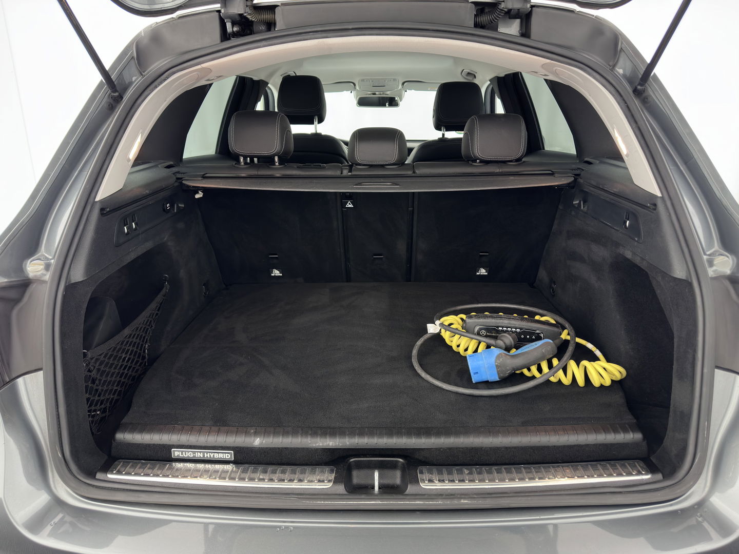 Mercedes-Benz GLC 350e 4MATIC Premium Plus Aut. *ADAPTIVE-CRUISE | FULL-LEATHER | FULL-LED | BLIND-SPOT | HEATED-SPORTSEATS | CAMERA | KEYLESS | AIR-SUSPENSION | PRIVACY-GLASS | NAVI-FULLMAP | 20''ALU*