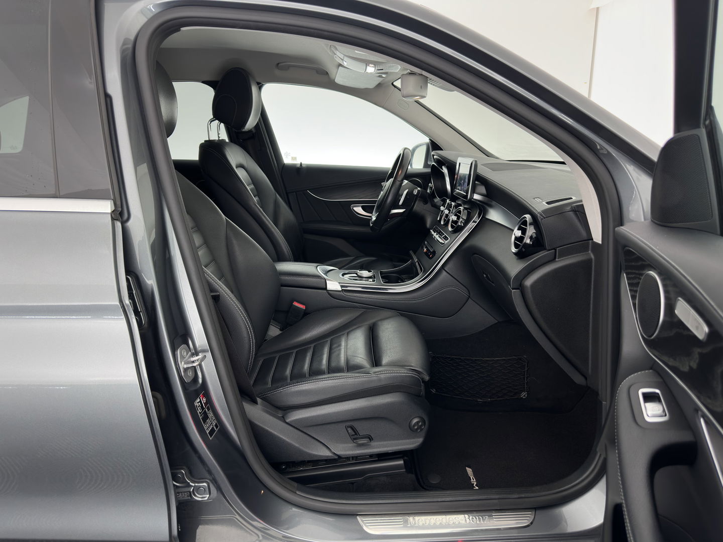 Mercedes-Benz GLC 350e 4MATIC Premium Plus Aut. *ADAPTIVE-CRUISE | FULL-LEATHER | FULL-LED | BLIND-SPOT | HEATED-SPORTSEATS | CAMERA | KEYLESS | AIR-SUSPENSION | PRIVACY-GLASS | NAVI-FULLMAP | 20''ALU*