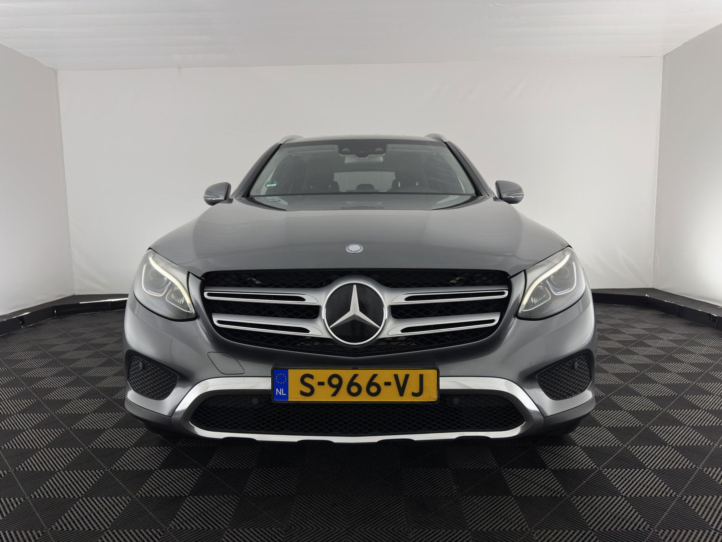 Mercedes-Benz GLC 350e 4MATIC Premium Plus Aut. *ADAPTIVE-CRUISE | FULL-LEATHER | FULL-LED | BLIND-SPOT | HEATED-SPORTSEATS | CAMERA | KEYLESS | AIR-SUSPENSION | PRIVACY-GLASS | NAVI-FULLMAP | 20''ALU*