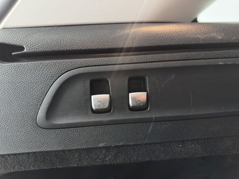 Mercedes-Benz GLC 350e 4MATIC Premium Plus Aut. *ADAPTIVE-CRUISE | FULL-LEATHER | FULL-LED | BLIND-SPOT | HEATED-SPORTSEATS | CAMERA | KEYLESS | AIR-SUSPENSION | PRIVACY-GLASS | NAVI-FULLMAP | 20''ALU*