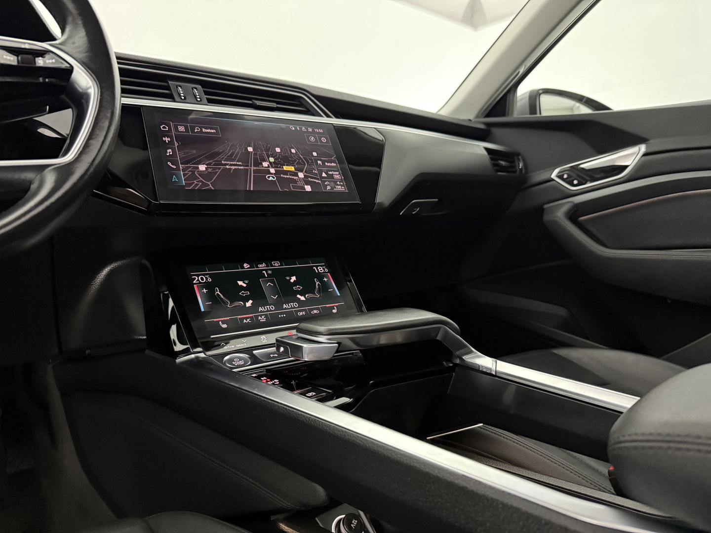 Audi e-tron 50 Quattro Launch edition plus 313PK 71 kWh | SOH 92% | Virtual | Memory | Pano | Adaptive Cruise | Keyless | Trekh. | Carplay