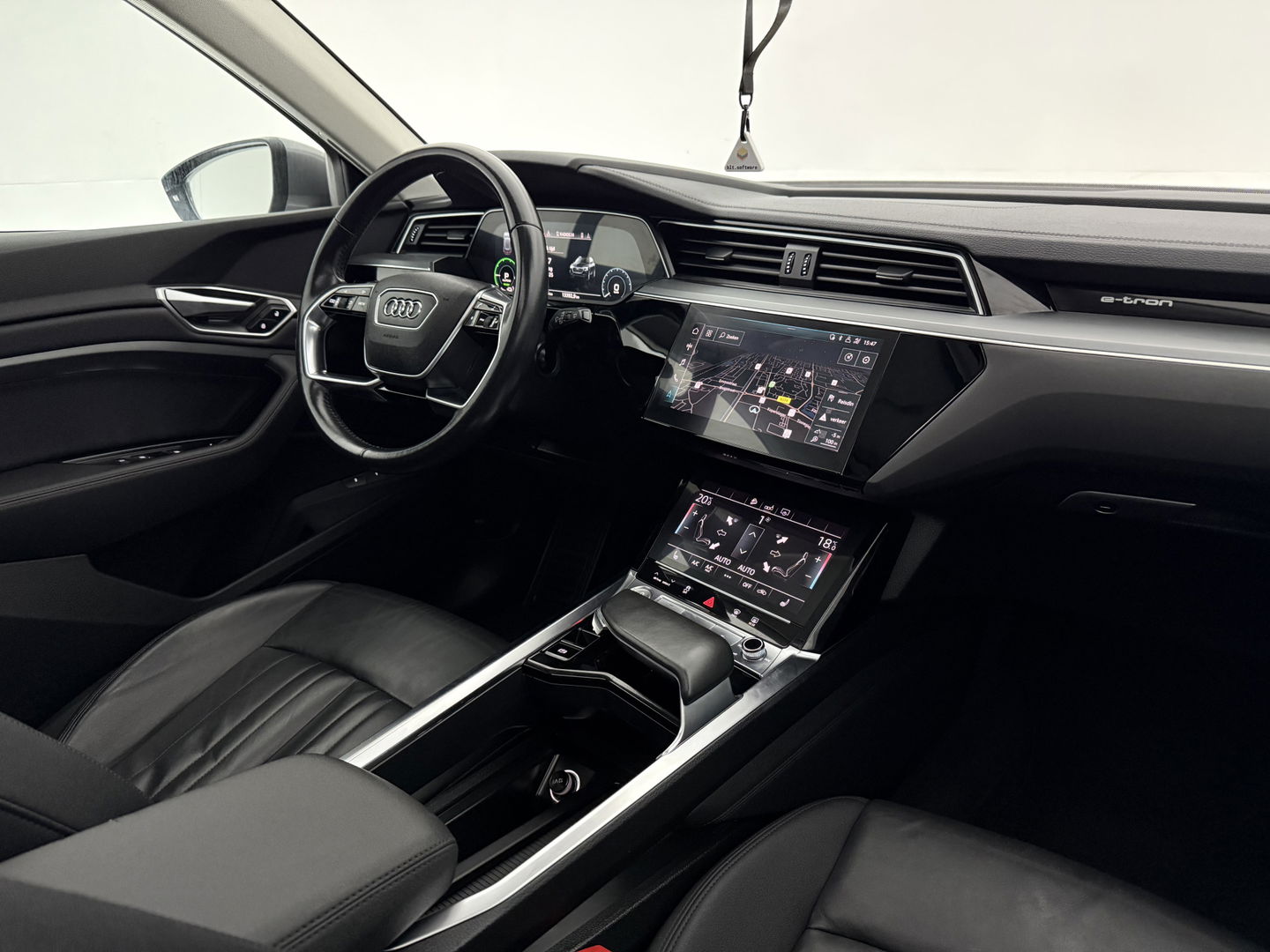 Audi e-tron 50 Quattro Launch edition plus 313PK 71 kWh | SOH 92% | Virtual | Memory | Pano | Adaptive Cruise | Keyless | Trekh. | Carplay