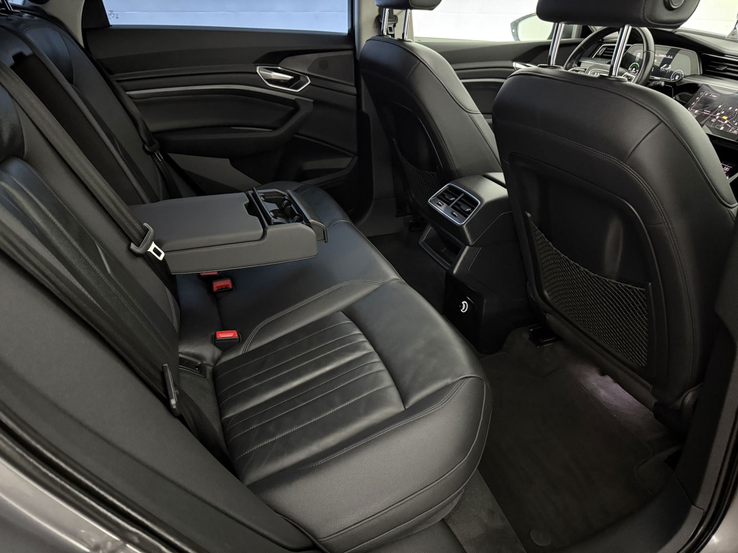 Audi e-tron 50 Quattro Launch edition plus 313PK 71 kWh | SOH 92% | Virtual | Memory | Pano | Adaptive Cruise | Keyless | Trekh. | Carplay