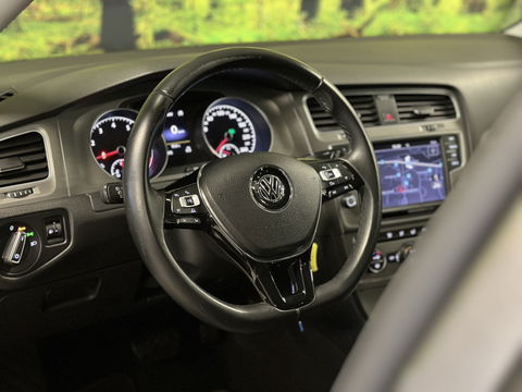Volkswagen GOLF Variant 1.0 TSI Connected Series | Trekhaak | Achteruitrijcamera | Cruise Control | Apple Carplay/Android Auto | Parkeersensoren | DAB | Navigatie | Airconditioning |